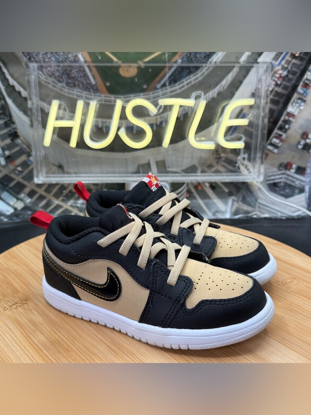 Jordan 1 Low ALT SE Pizza (TD) Size 10C